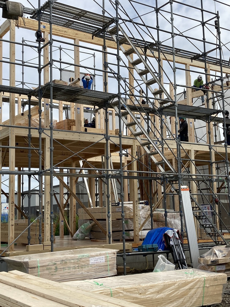 309A9E38-31D9-4180-BBCB-826FAF62A6AE